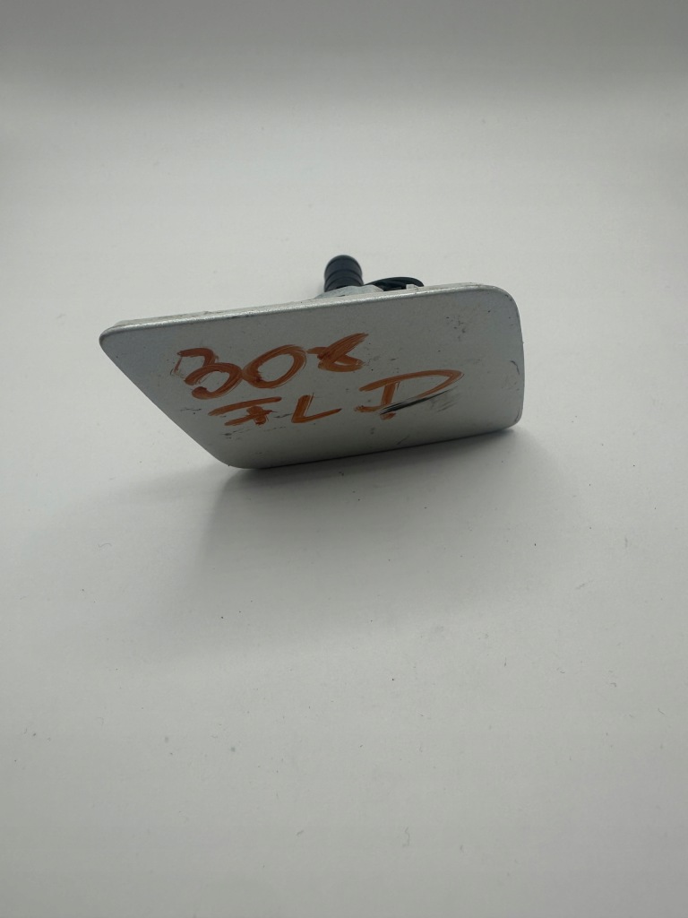 фото №1, Заглушка бампера распылителя левая nowa peugeot 308 i t8 оригинальная