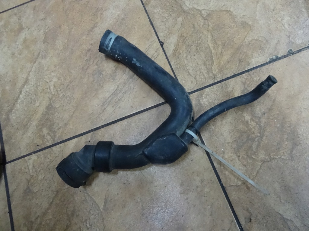 фото №4, Audi a6 c5 труба wąż шланг wody 4b0121101d