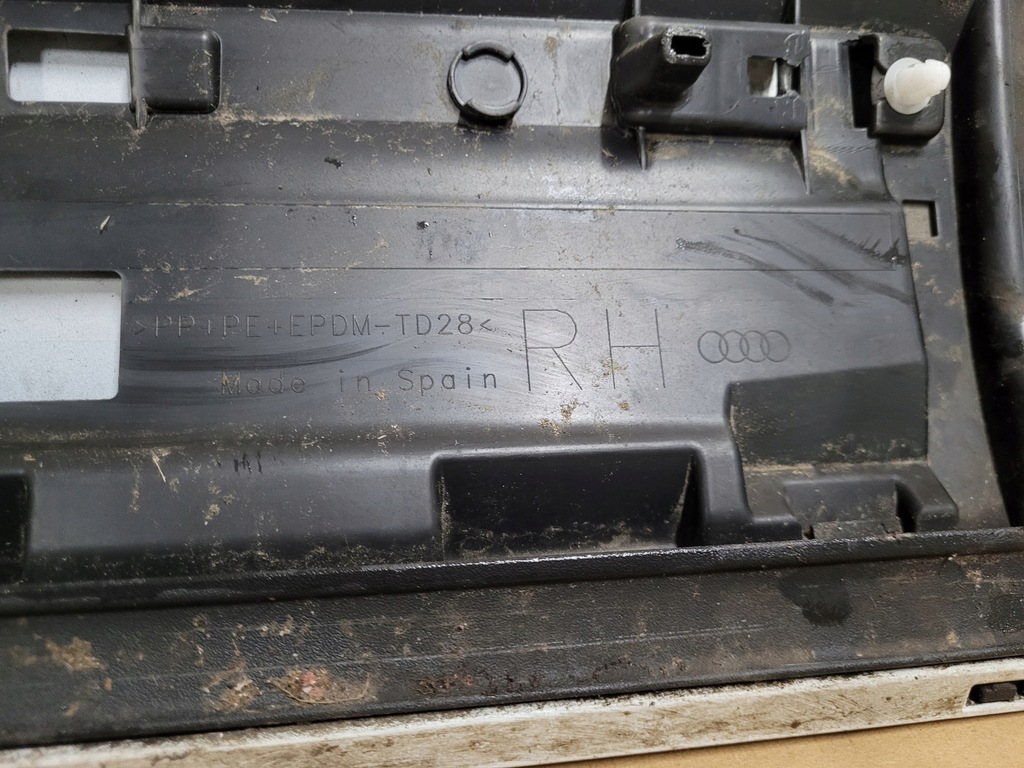 фото №10, Молдинг дверь задняя задняя правая audi q3 8u 2012 8u0853970