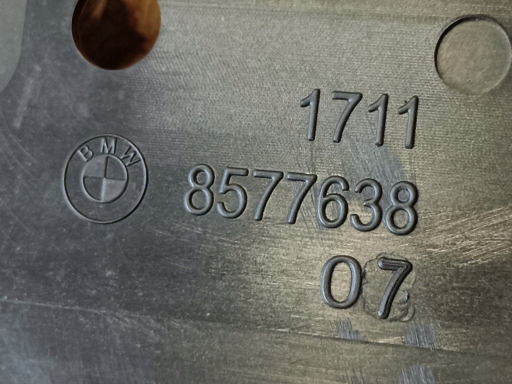 фото №9, Bmw 7 g11 8 g14 5 g30 защита средняя радиатора 17118577638