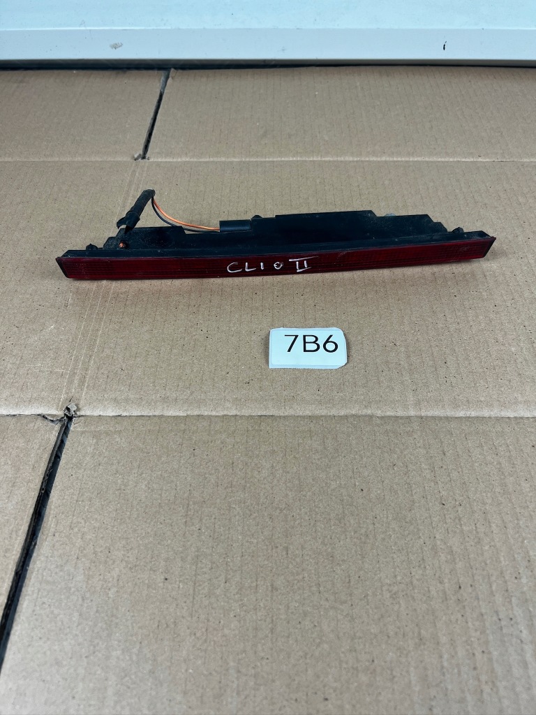 Купить Фара третье  фонарь  стоп renault clio 2 красные 7700410753