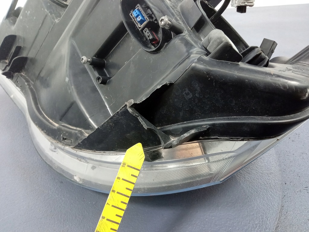 фото №8, Voyager v 07- фара правый ксенон 05113334ae