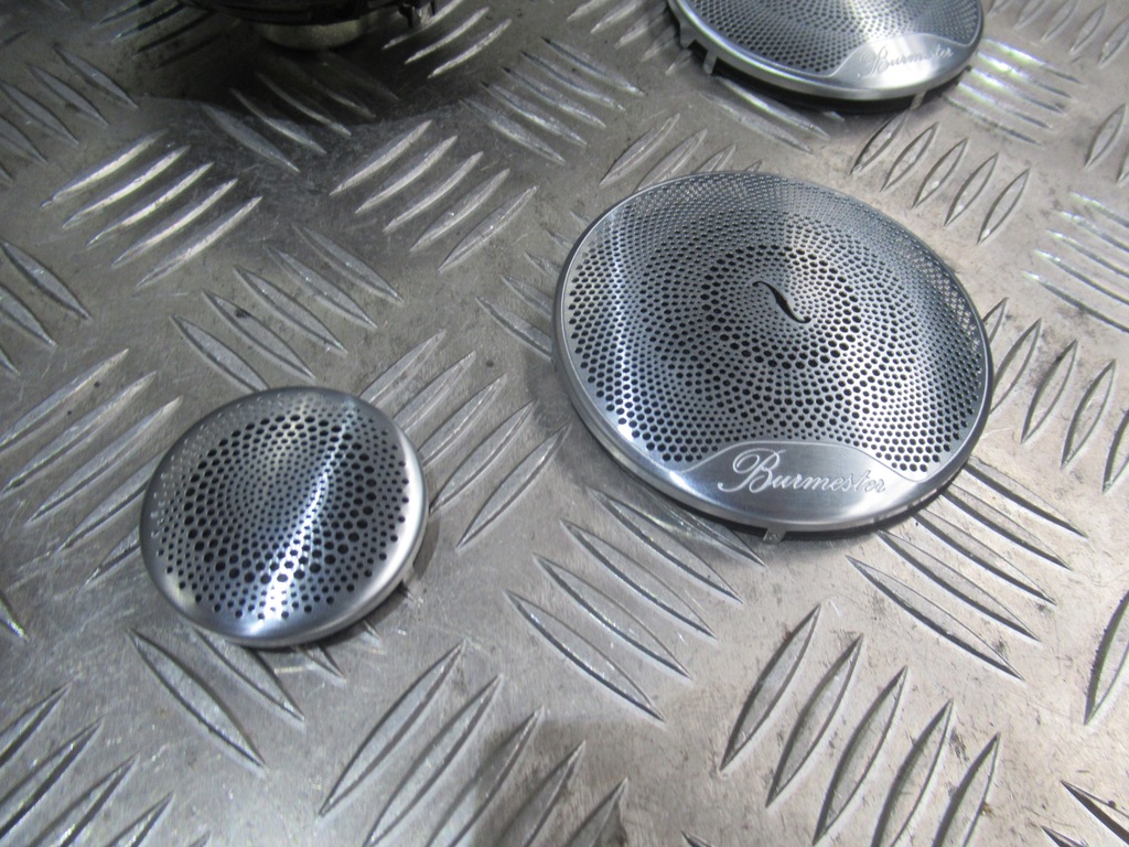 фото №16, Mercedes c-klasa w205 sedan динамики burmester