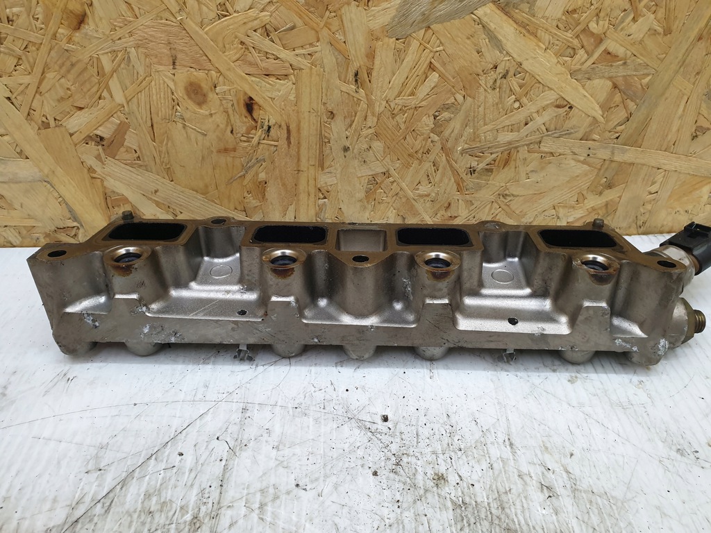 фото №6, Коллектор всасывающий крышка audi a3 8p 1,4 tfsi cax