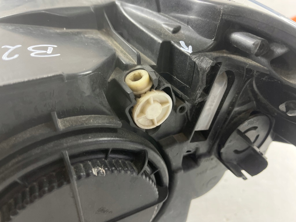 фото №7, Лампа перед bmw x1 f48