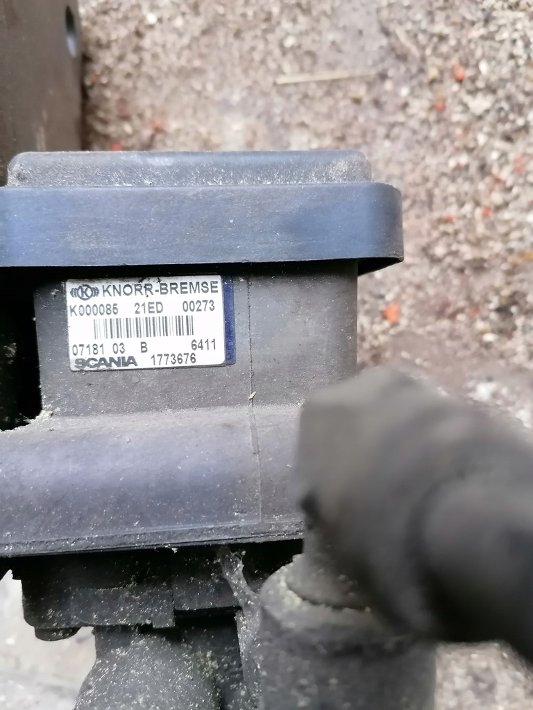 фото №1, Клапан ebs k000085 scania r