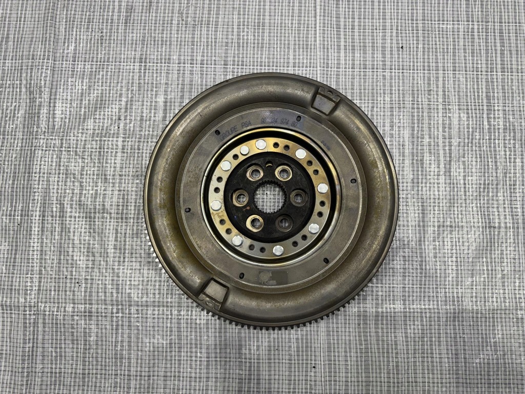 Купить Колесо двухмассовый jeep avenger 9832487480