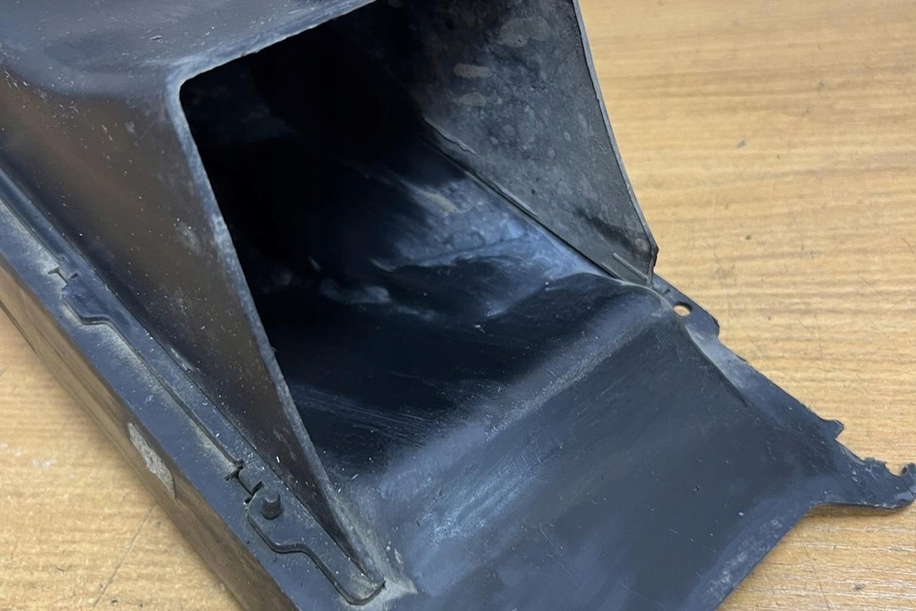 фото №10, Впуск повітря радіатора bmw 7 e65, e66, e67 51717153785 3.0l дизель