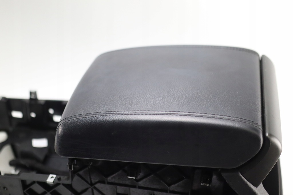 фото №8, Туннель средний подлокотник land rover range rover evoque i l538 2011-2015