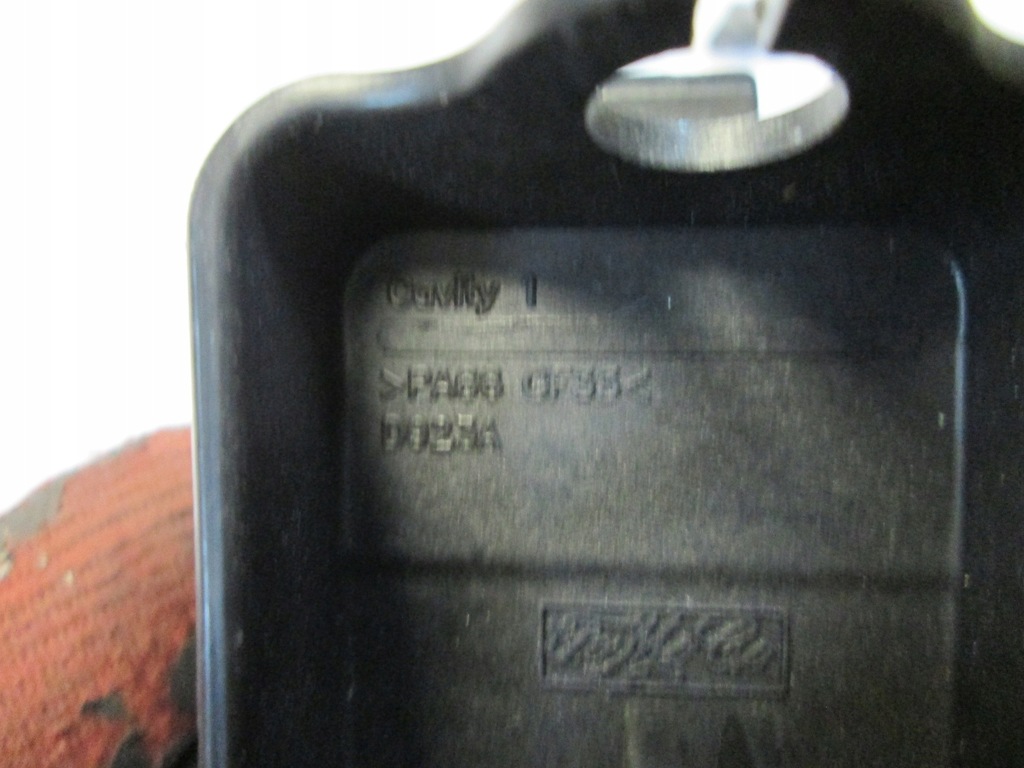 фото №8, Ford explorer 11- ручка открывания капот перед