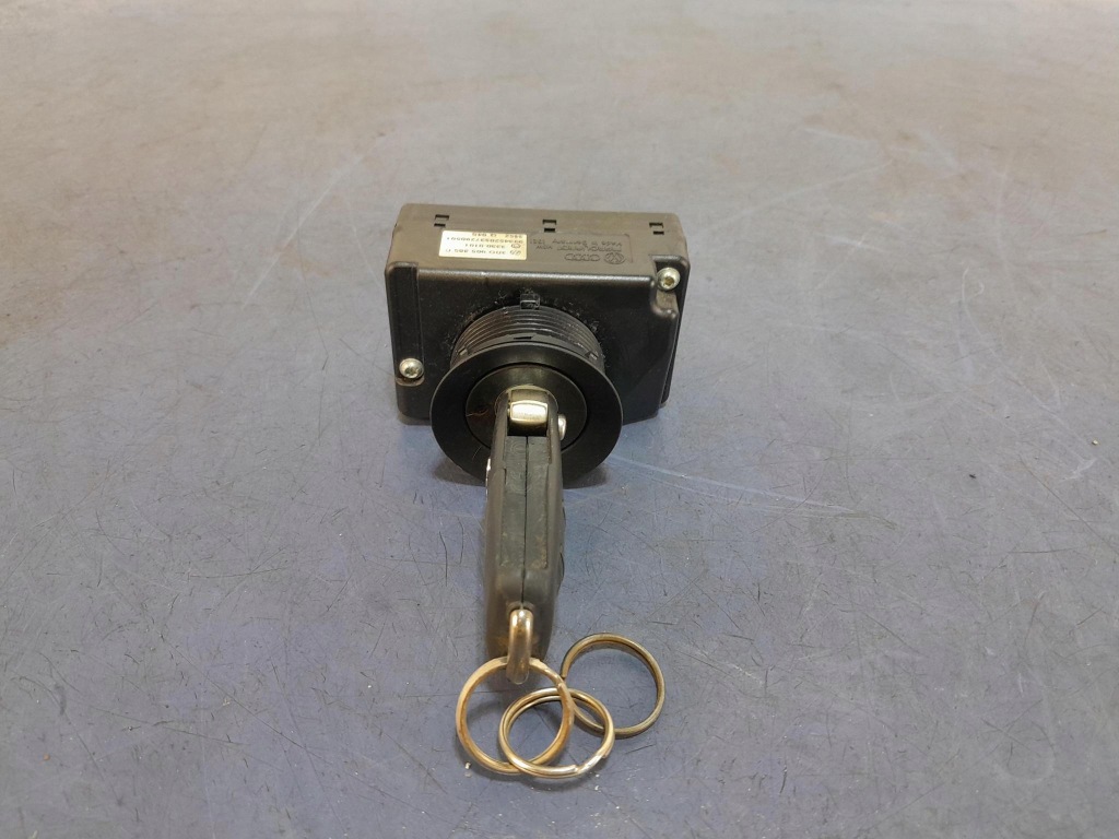 фото №1, Audi a8 d3 замок зажигания ключ 3d0905365c