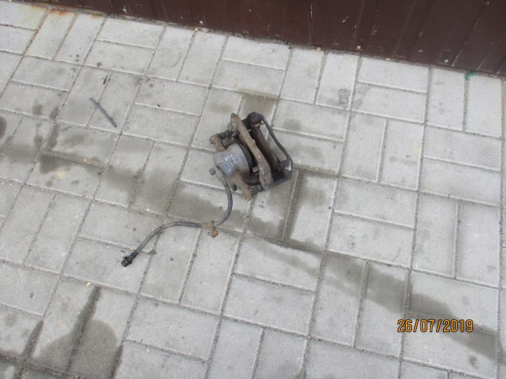 фото №1, Суппорт тормозной правый перед honda cr-v iii 2.0