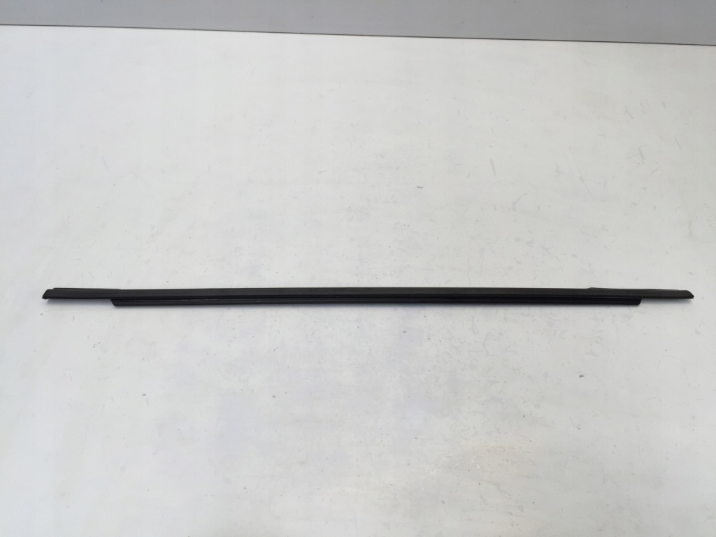 фото №1, Hyundai i20 iii 2021 молдинг ущільнювач двері задня