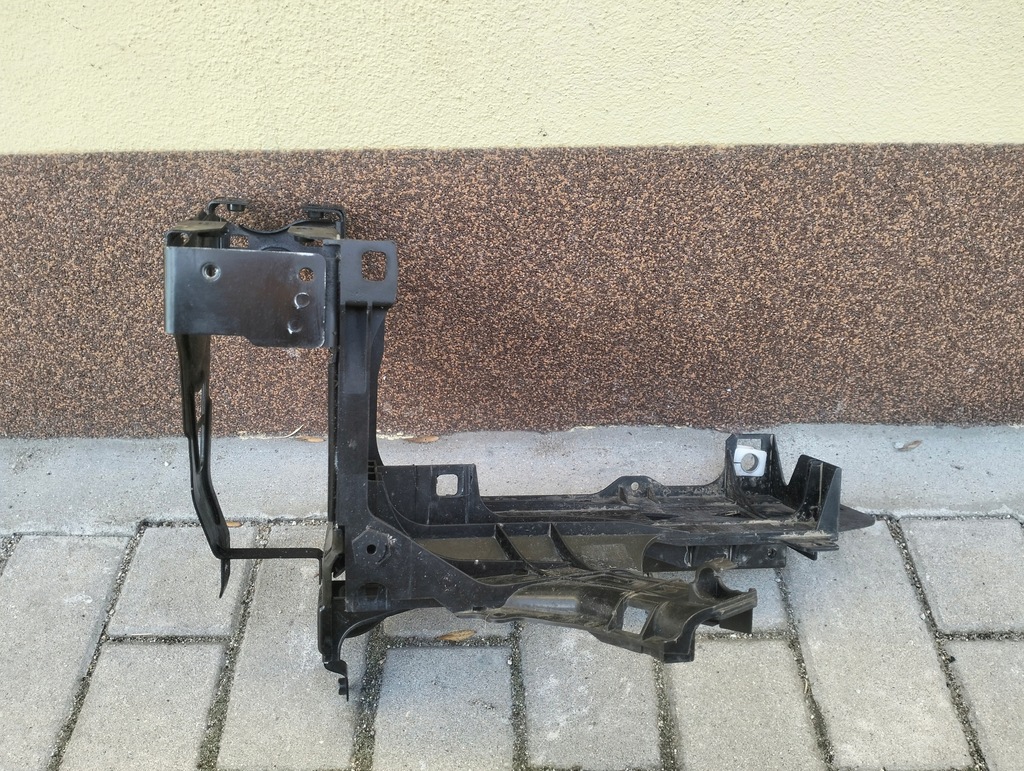 фото №1, Кронштейн панель фари кронштейн bmw 6 f12 f13 f06