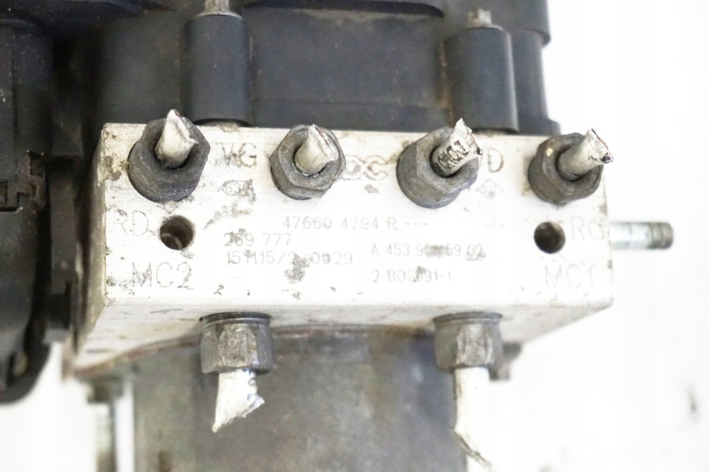 фото №4, Насос abs renault twingo iii 1.0 sce 476604794r