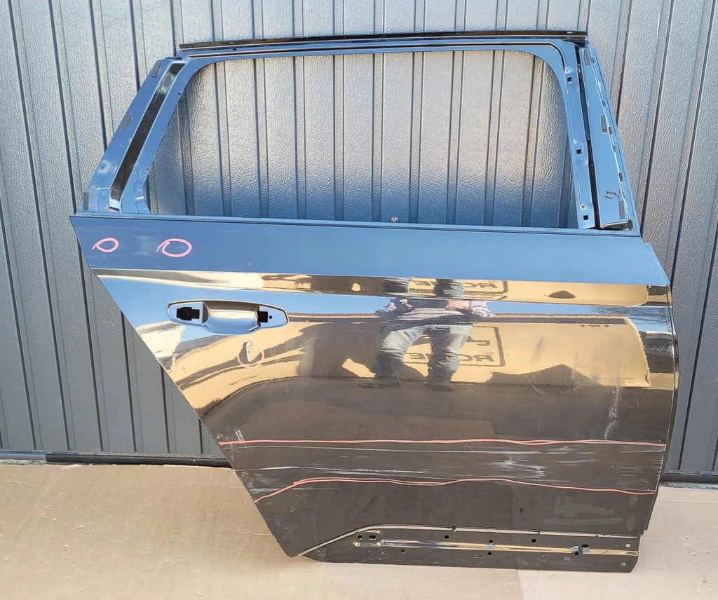 фото №1, Skoda superb iii 3 3v9 kombi дверь задняя правый