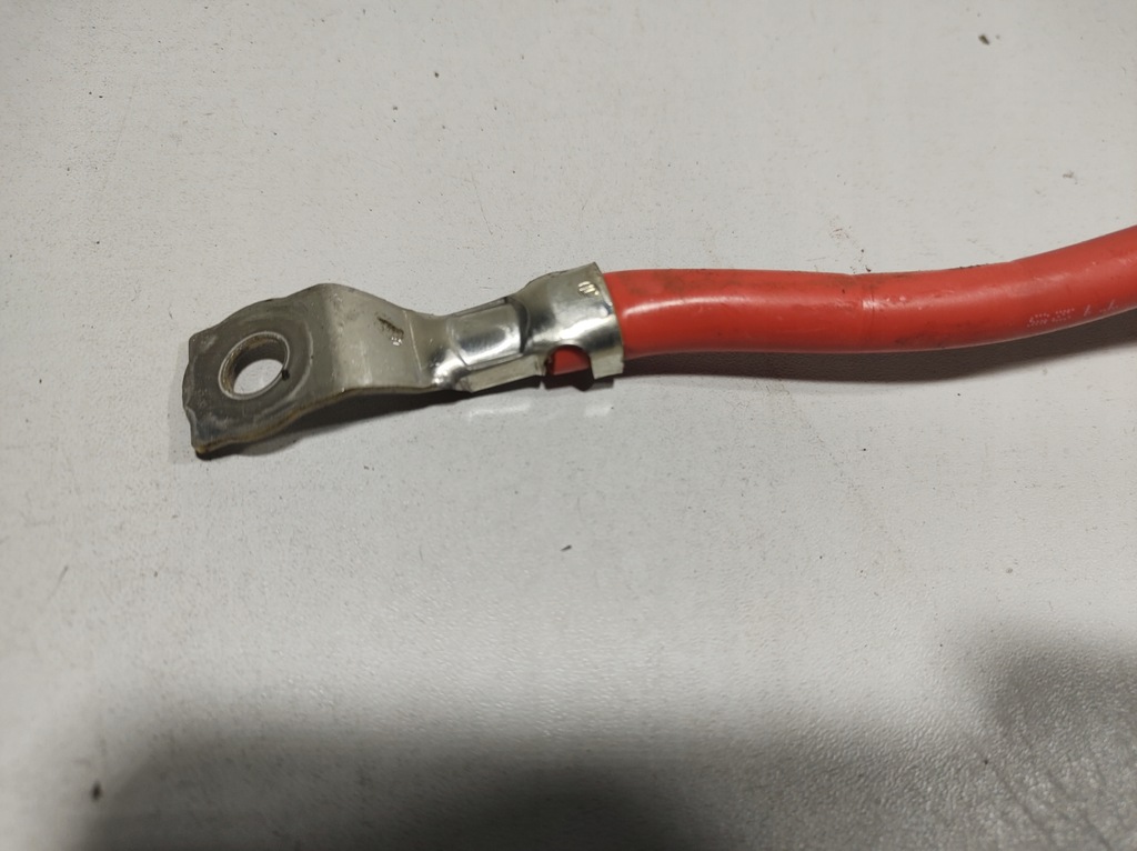 фото №5, Volvo xc60 2.0d 16- жгут шланг плюсовой аккумулятор 31473980