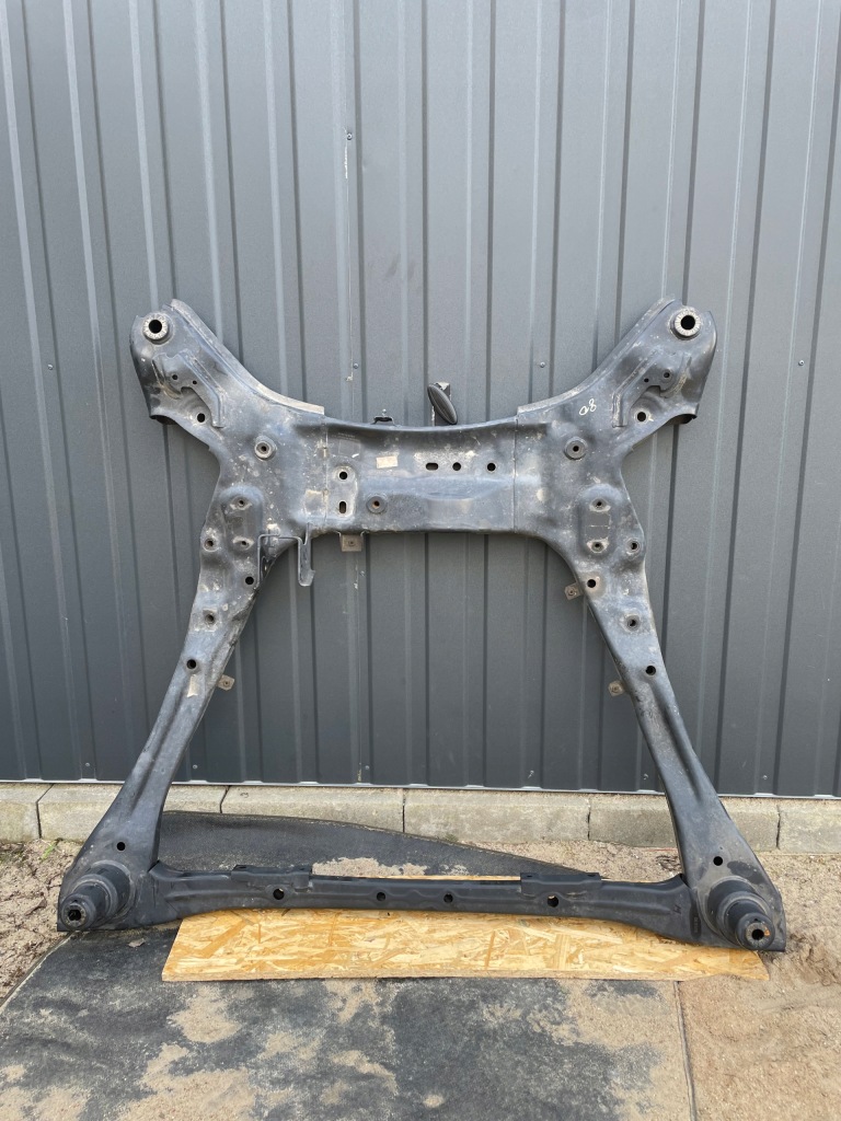 Купити Hyundai staria 21r- підрамник підрамник 62401cg250