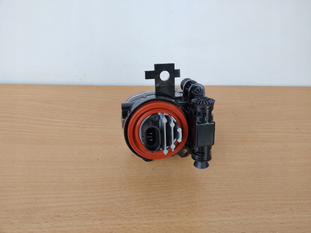 фото №2, Левый противотуманная фара led clio megane zoe talisman koleos kadjar scenic k107/dm693