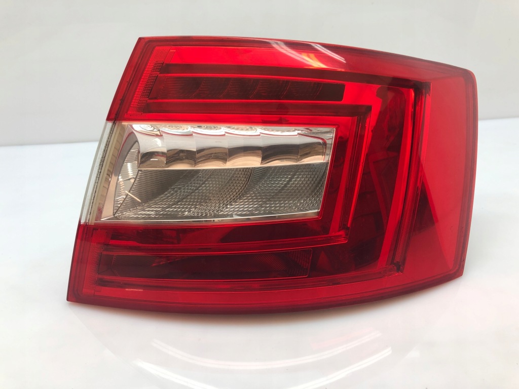 Купить Skoda octavia iii hb лампа правая задняя led 5e5945096a