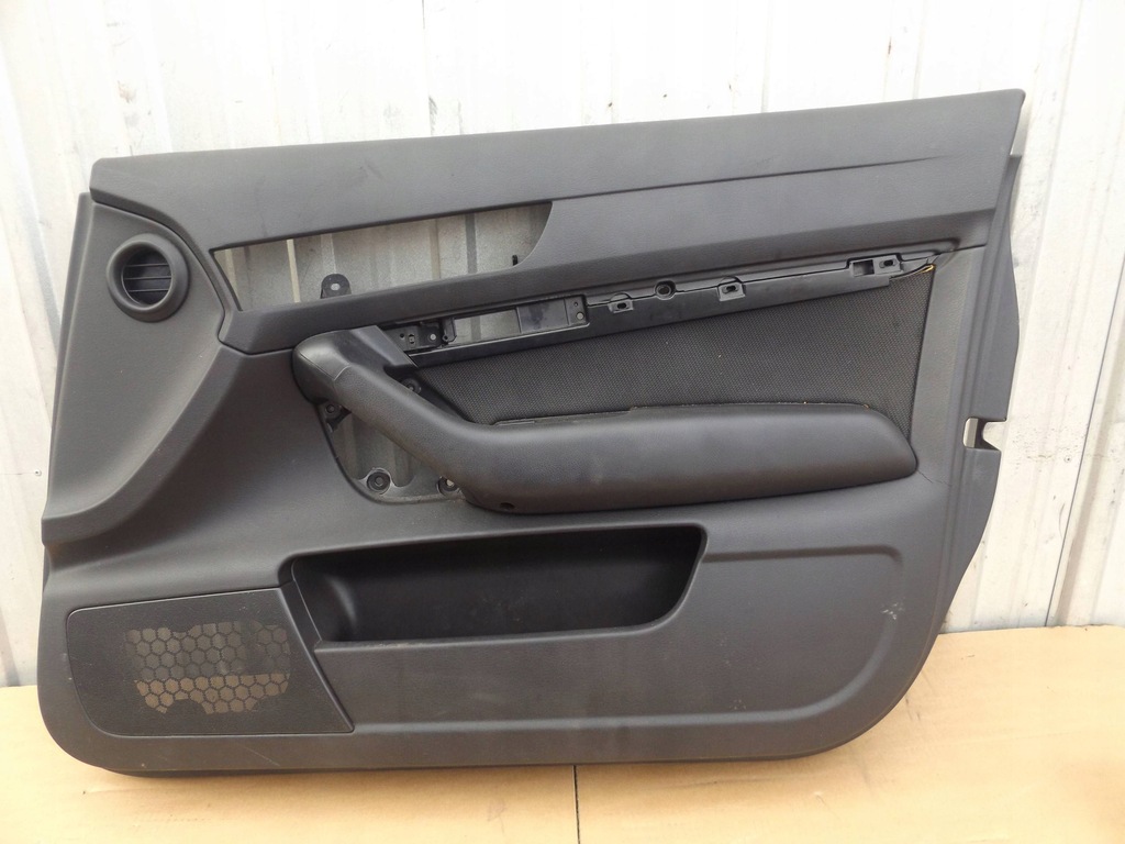 фото №1, A6 c6 обшивка дверь правый перед