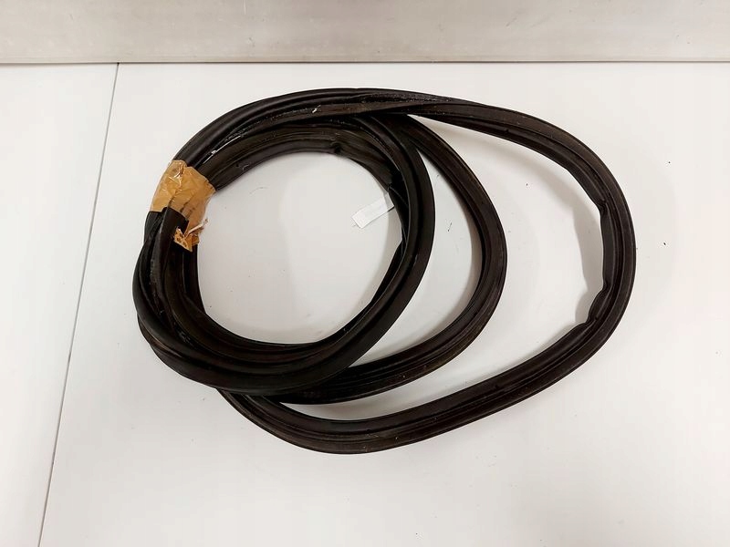 фото №1, Opel ampera chevrolet volt прокладка крышки багажника