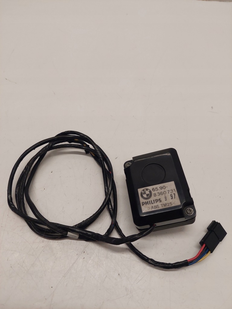Купить Антенна gps bmw e38 8360731
