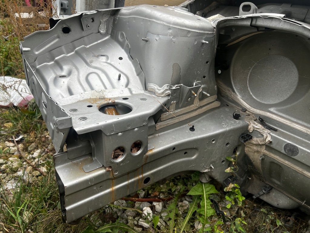 фото №7, Четверть правый перед блок двигателя порог подкрылок правая renault megane iv hb ted69