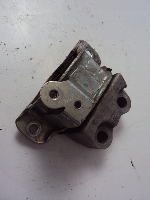 фото №1, Кронштейн подушка двигуна fiat punto evo 2009-2012