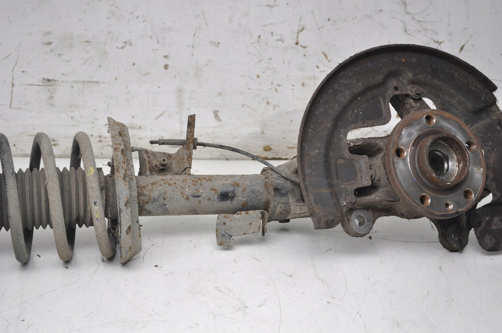 фото №10, Volvo v70 iii 2.4 d5 mcperson левый перед передний