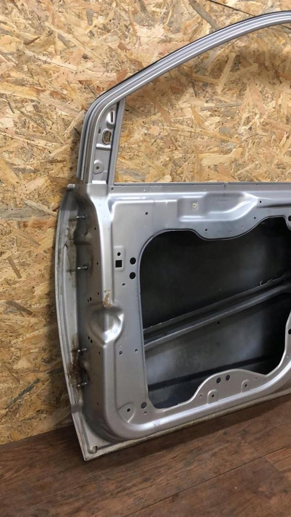 фото №13, Chrysler grand voyager двері праве передні 08