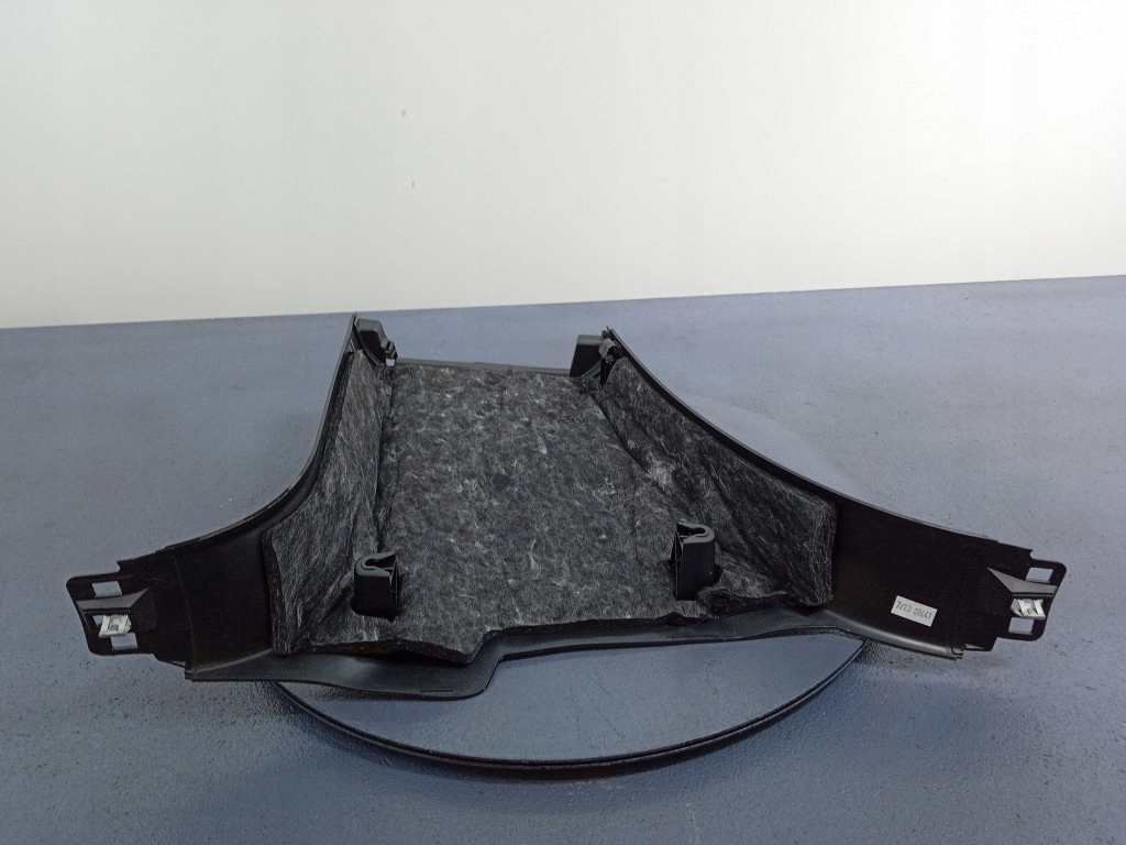 Mercedes gls w167 защита стойка b правая нижняя a1676902001 в Украине