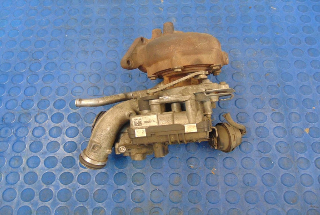 Купить Bmw f10 2.0d турбина 7823255