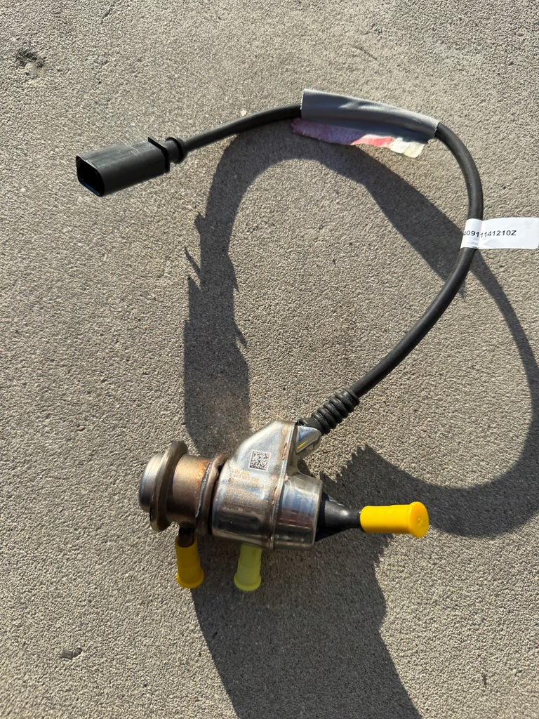 фото №1, Audi q7 q8 touareg 4m форсунка adblue 059131113h....