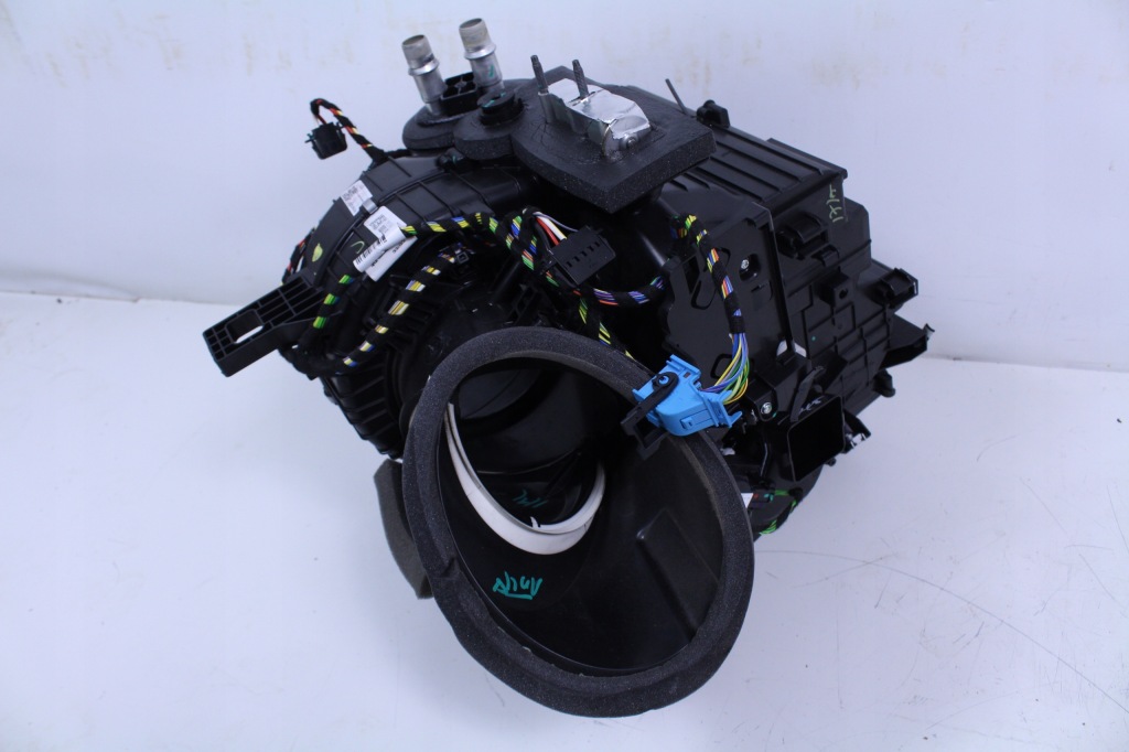 Купити Повітродувка обігрівач opel corsa f 23r. lift