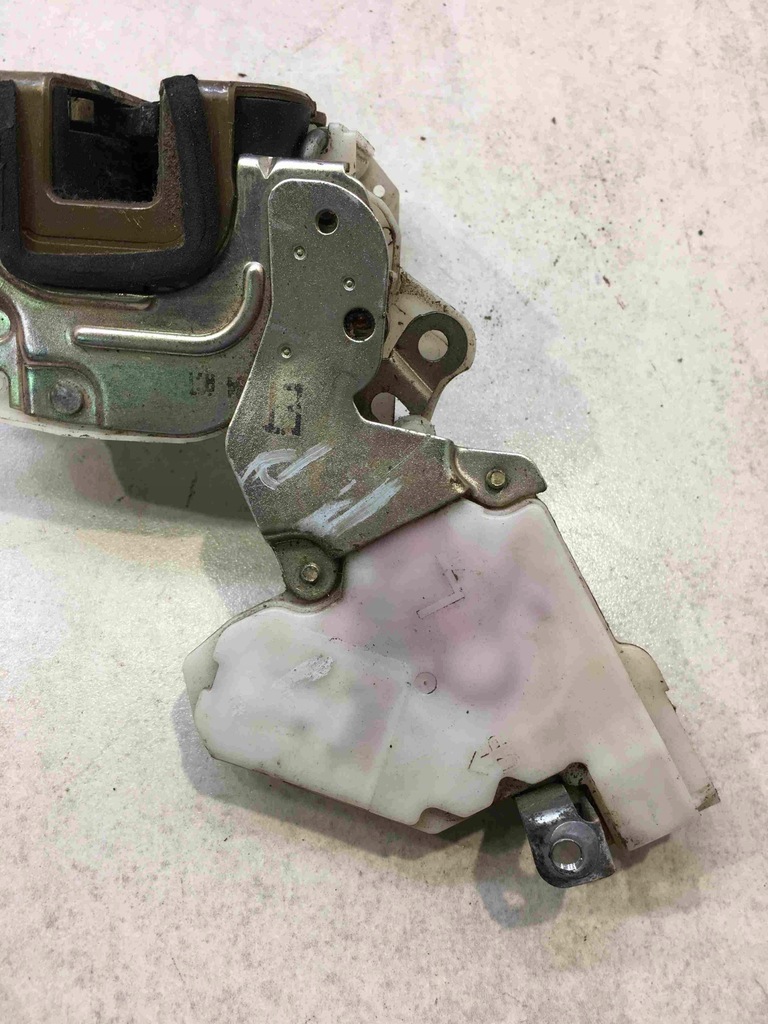 фото №9, Замок дверь правый передний terrano ii 8055291l60