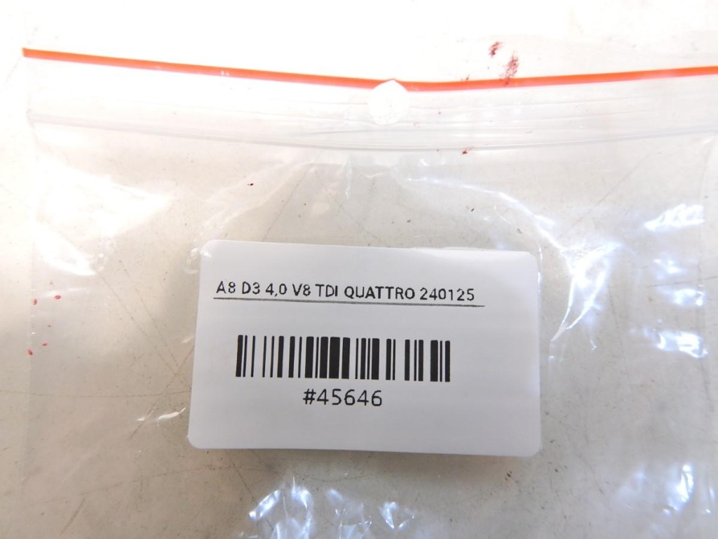 фото №4, Лампа освітлення салону audi a8 d3 8d0947415