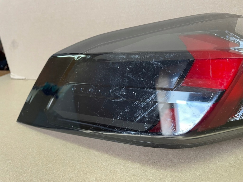 фото №3, Peugeot 2008 ii лампа левая задняя задняя led