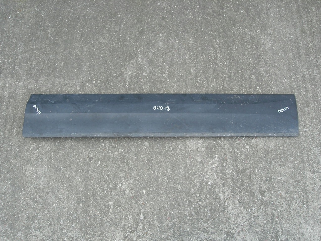 фото №1, Молдинг дверь правая перед skoda karoq 57a854940