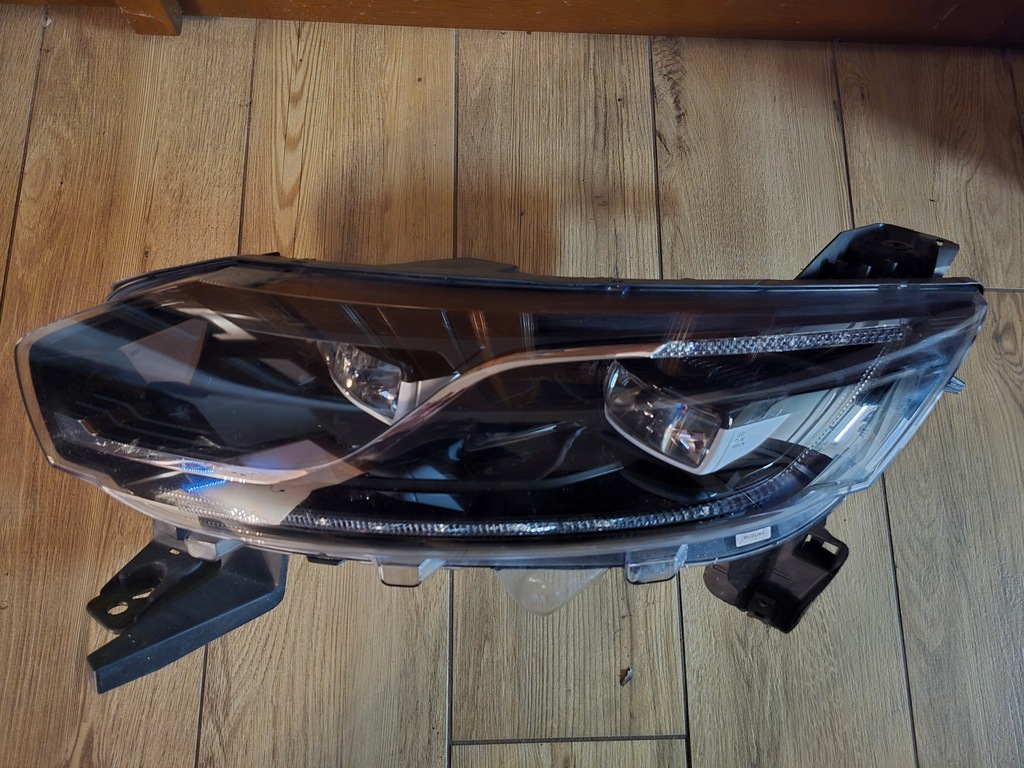 фото №1, Лампа левая renault espace v full led 260608372r