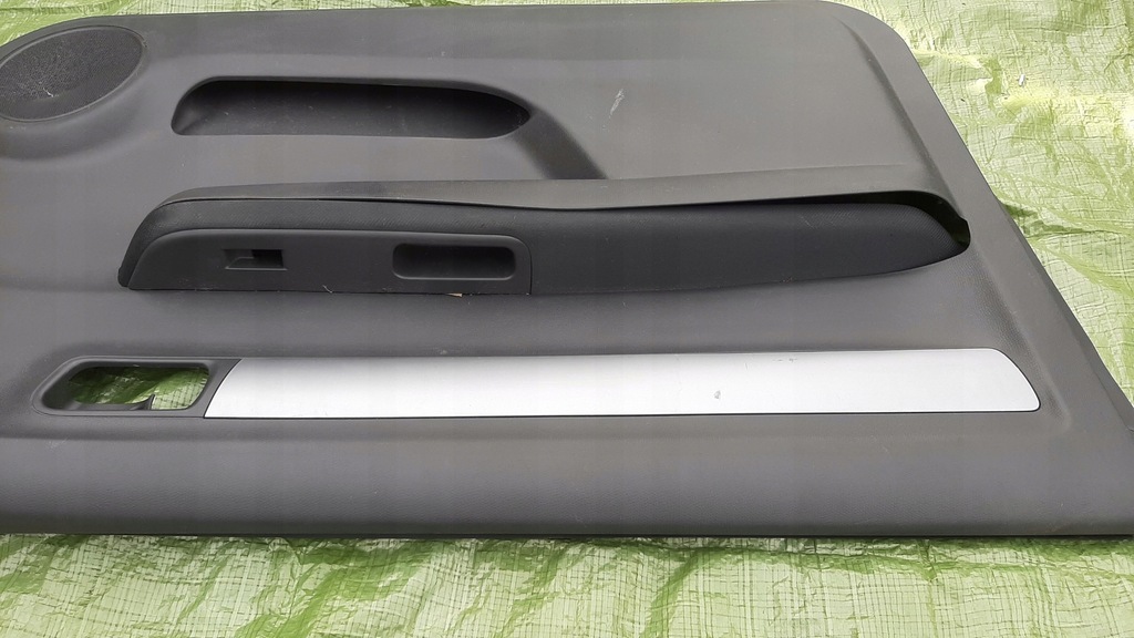 фото №7, Обшивка обивка дверь левый suzuki swift mk6 iv