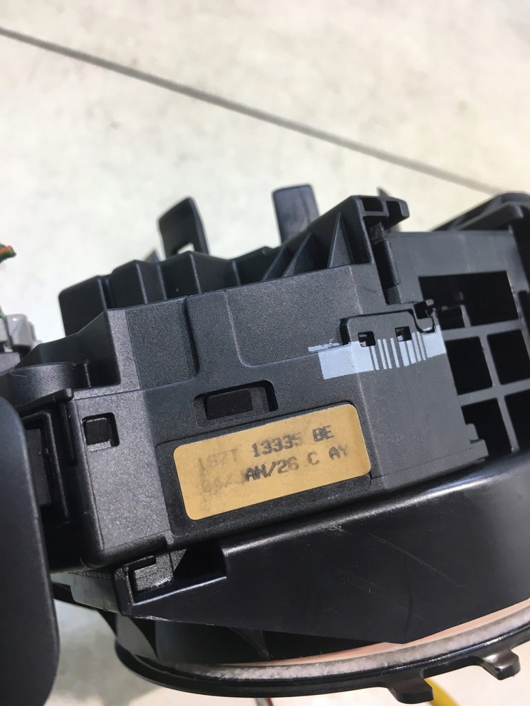 фото №9, Перемикач поворотники ford оригінальний номер 1s7t13335be