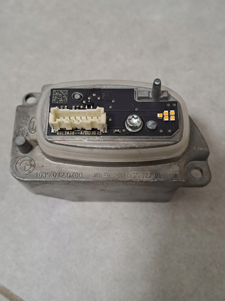 Купить Bmw 5 g30 блок управления модуль led правый 10390120780