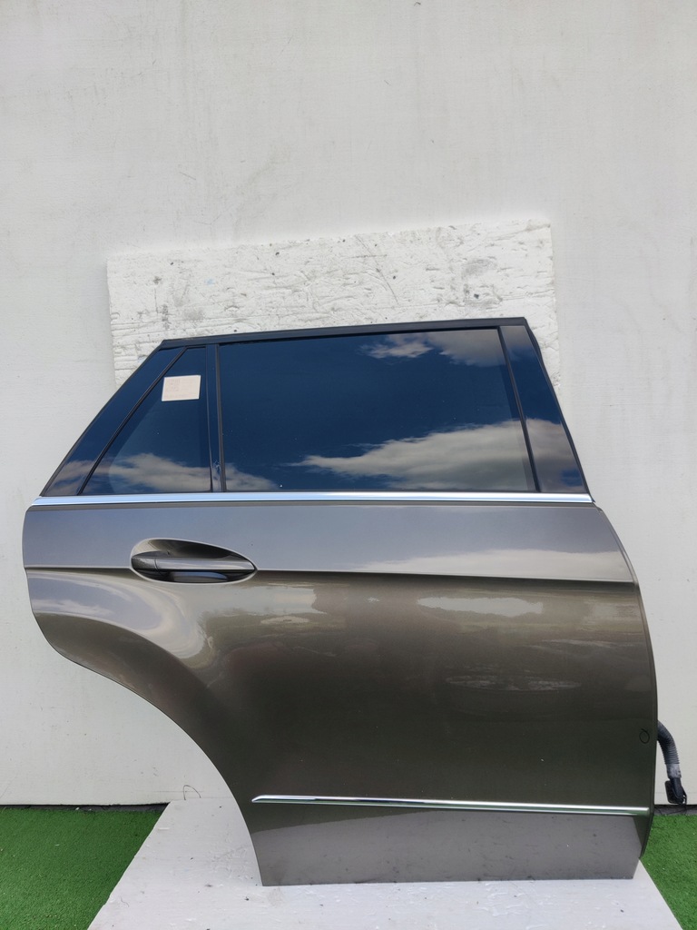 фото №1, Дверь правое задняя задние mercedes w212 kombi