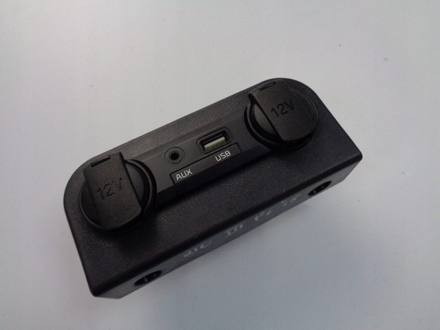 фото №1, Разъём aux usb 12v kia rio iii lift 2015-