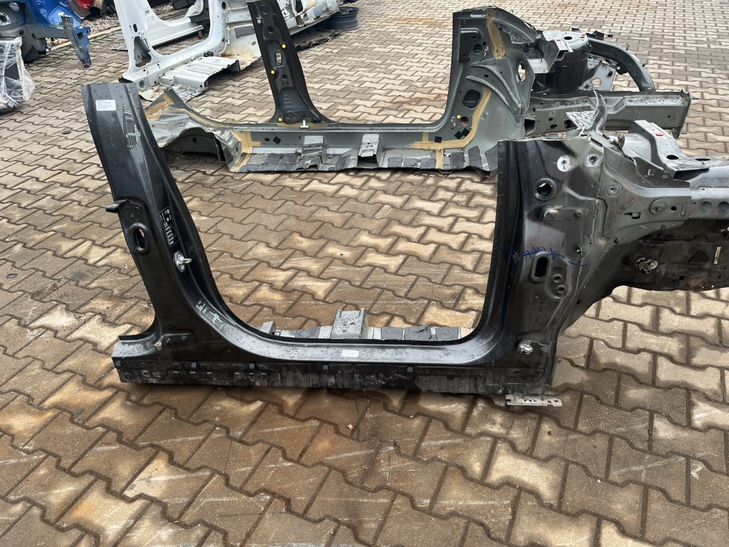 Купить Порог правая  ford focus iv mk4 18- bj