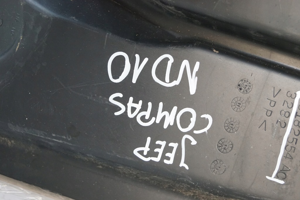 фото №9, Підкрилок правий перед jeep compass i lift 05182554ac