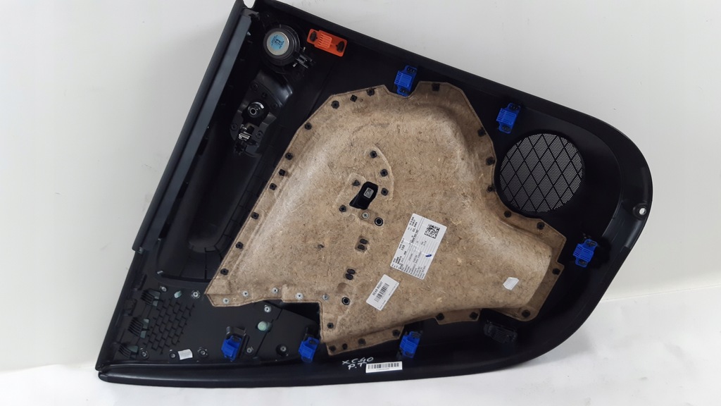 фото №14, Volvo xc40 обшивка двері правий задня 31407710