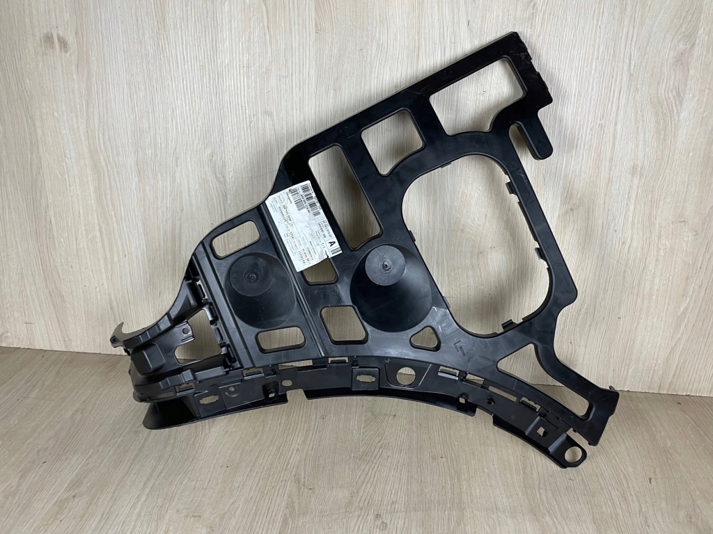 фото №1, Porsche cayenne ii 7p5 lift направляющая бампера правый задняя 7p5807378a