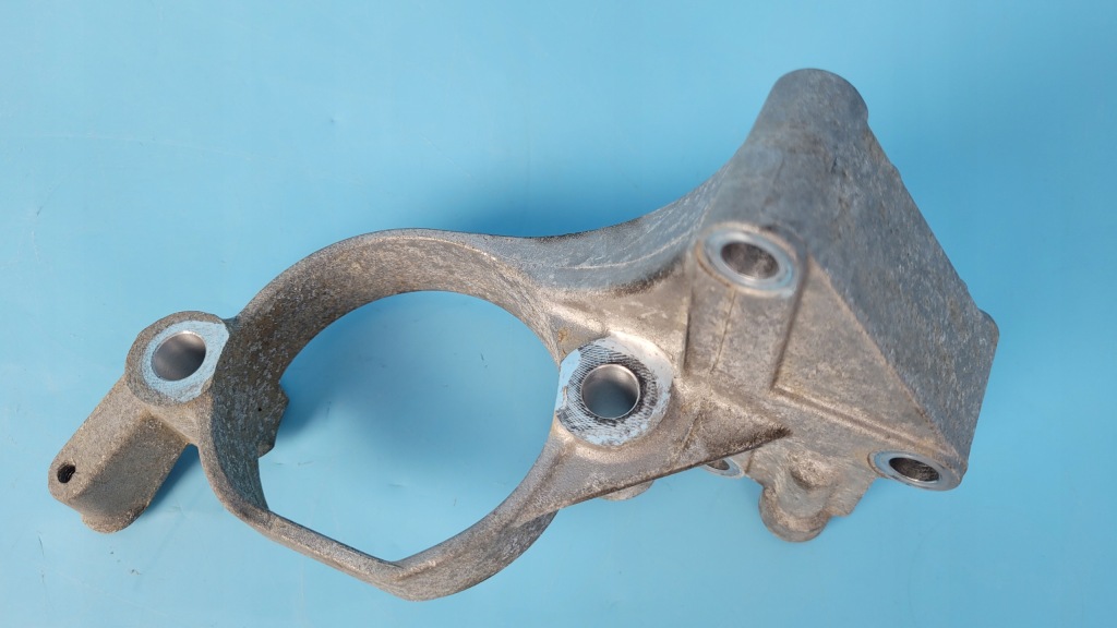 фото №1, Opel insignia b gsi 21r опора кронштейн 55503872